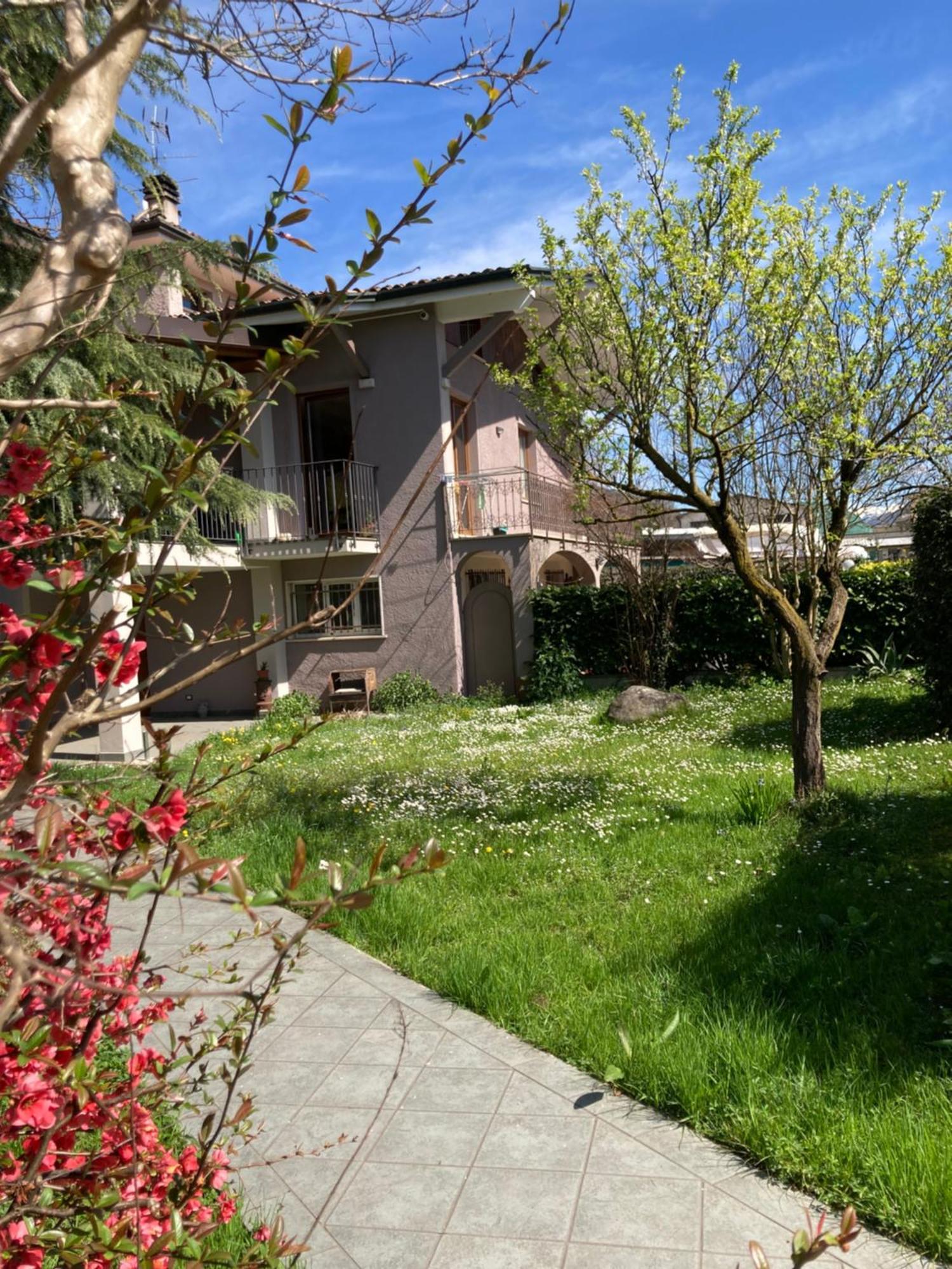 Al Clisi Graziosa Mansarda Lägenhet Villanuova sul clisi Exteriör bild